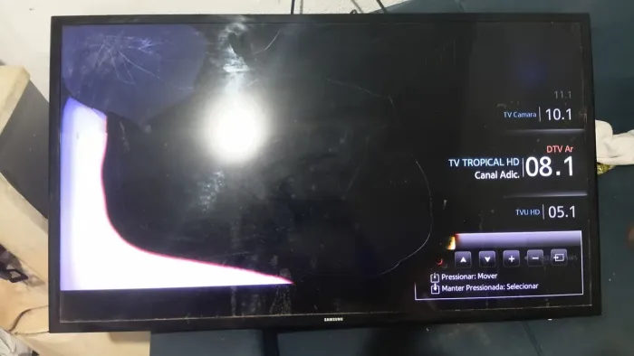 Tv smart Samsung com defeito 
