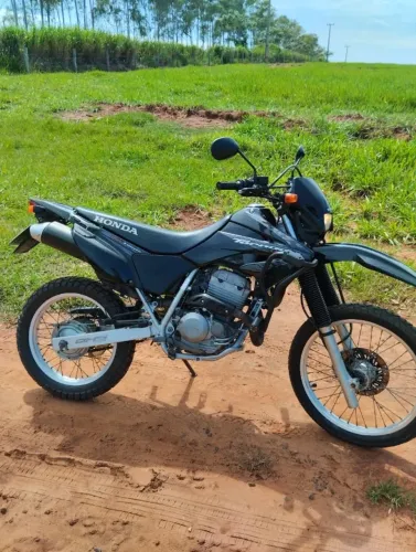 Vendo moto para pessoas exigentes