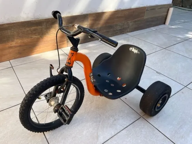 Triciclo Drift Trike Aqa