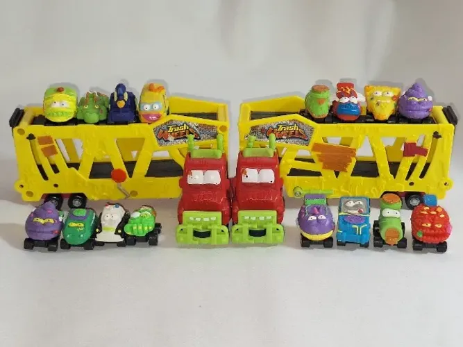 COMBO DE BRINQUEDOS TRASH PACK  2 CAMINHÕES CEGONHA TRASH WEELS SEMINOVOS COM 16 TRASHIES