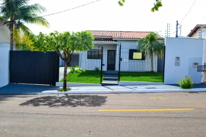 Casa Residencial no Bairro Vila Portal das Águas, Rondonópolis-MT