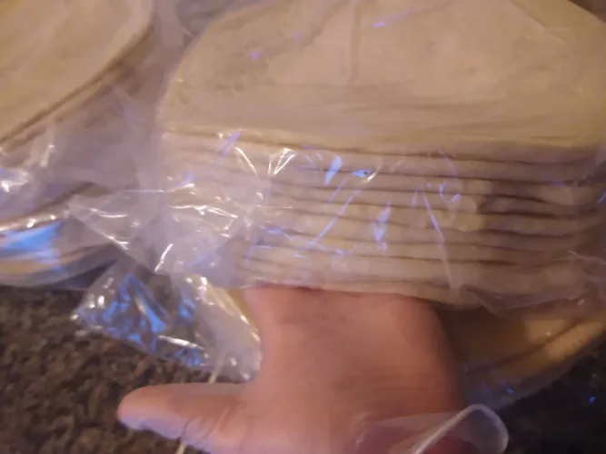 MASSAS DE PIZZA PRÉ ASSADAS