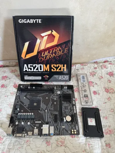 Placa mãe Gigabyte A520M S2H