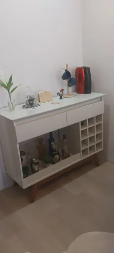 Aparador com adega