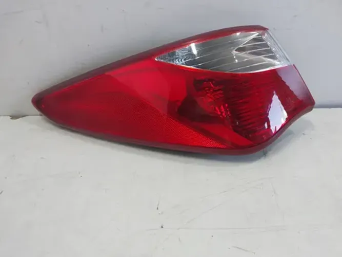 Lanterna Traseira Hyundai Hb20 2012 A 2015 Esquerda 16522 Esquerdo Vermelho