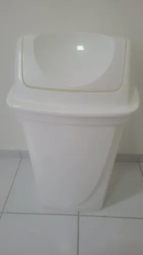 LIXIERA PLASTICO 60 L