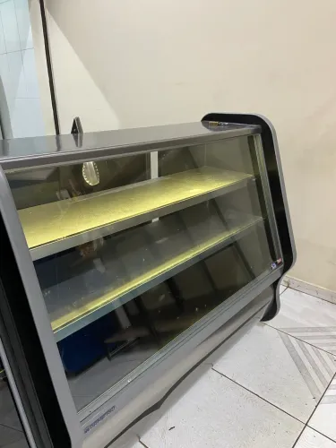 Vitrine refrigerada