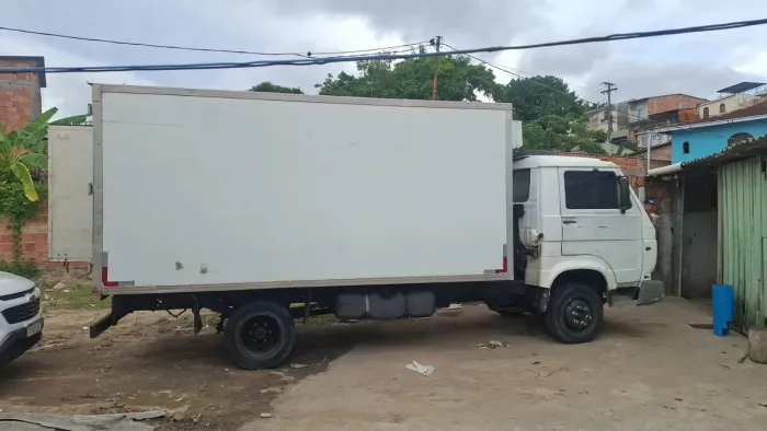 Caminhão 7100
