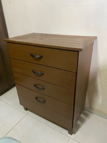 Cômoda 5 gavetas