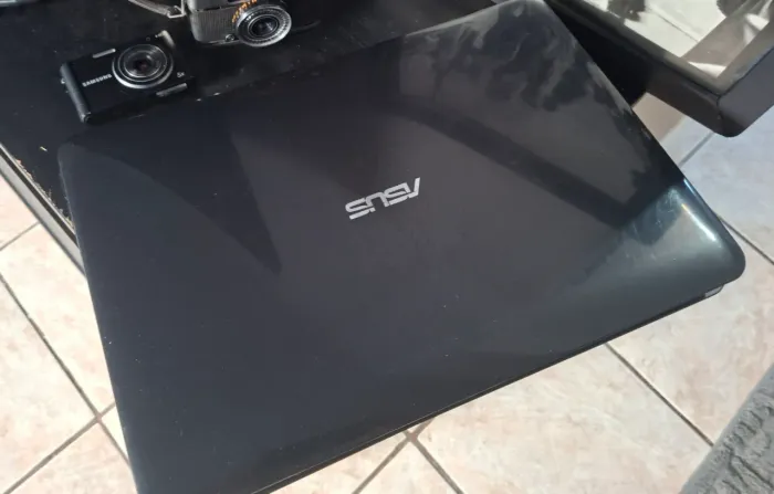 02 Notebooks Asus pelo preço de 01