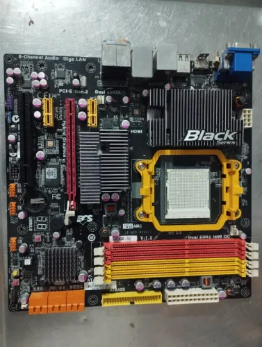 Placa Mae ECS A880GM-M8+Phenom X4 Black Edition
