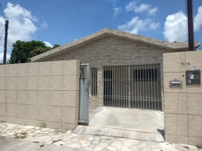 Casa própria ampla e arejada