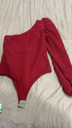 Body vermelho novo