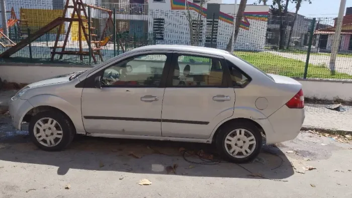 Ford Fiesta Sed. Personnalite 1.0 8V 4P 2005