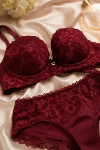 Boticário,Eudora,Natura,Avon,lingerie, prata.