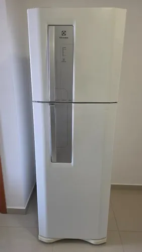 Geladeira Electrolux Frost Free DF42 382L - 110V