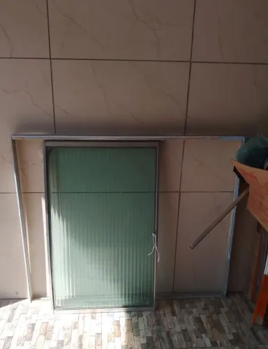 Vendo essa janela de alumínio 1.20x1 metros 
