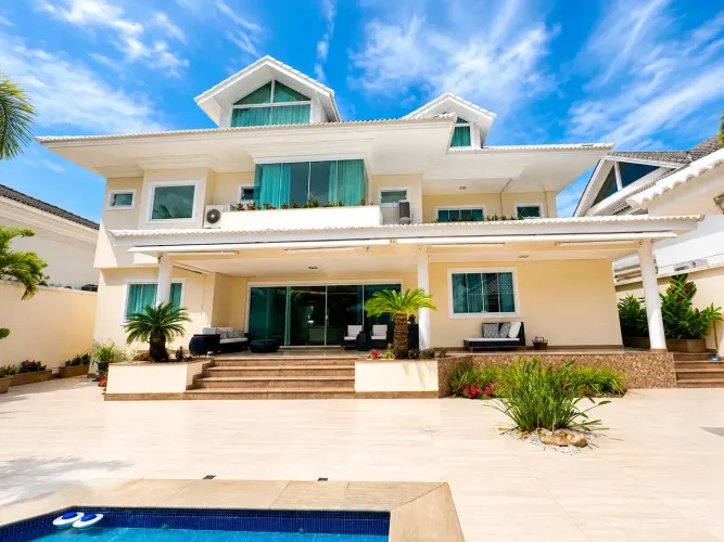 Mansão com 5 Suítes, Elevador e Piscina | Barra | 1.000m²
