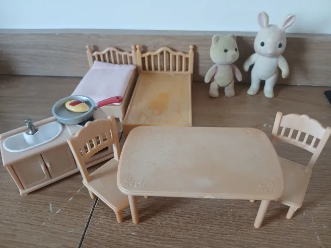 Lotindo Sylvanian móveis + personagens 