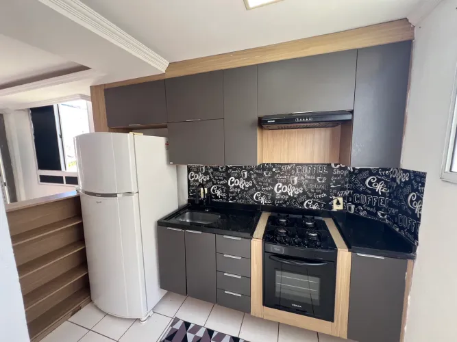 Apartamento aconchegante em condomínio com piscina