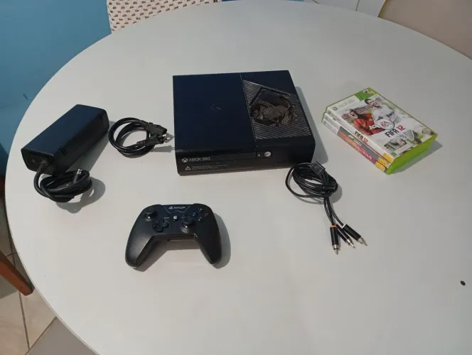 Xbox 360 super slim