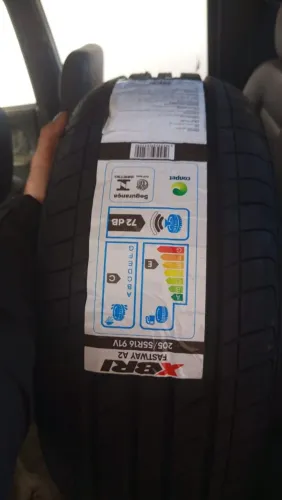 Vendo pneu aro 16 