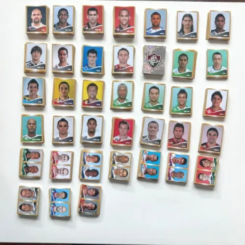 Lote de Figurinha Brasileirão 2010