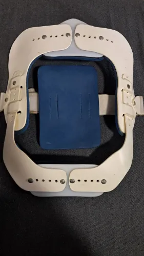 Colete Cervical Tipo Halo / Imobilizador Cervical Regulável - Usado