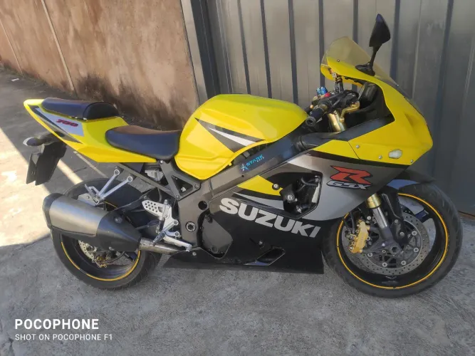 Suzuki Srad 750