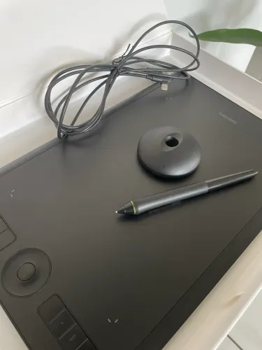 Mesa Digitalizadora Wacom Intuos Pro Media. Um Sonho.