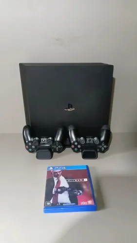 PlayStation 4 Pro 1TB + 2 Controles | Aceito Pix e Cartão até 21x