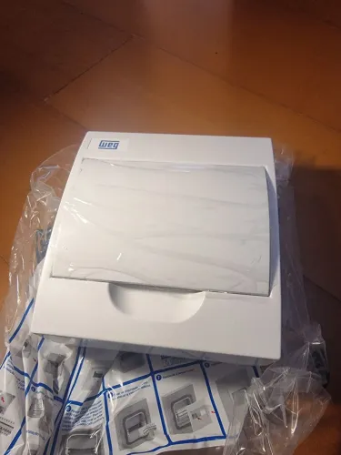 Quadro distribuição WEG - 8 Disj