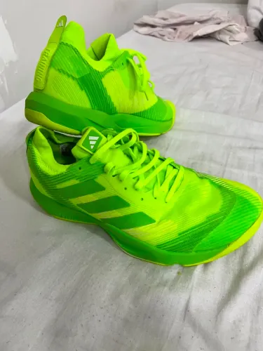 tênis de corrida adidas trainer