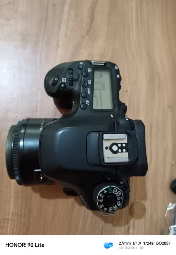 Cânon 80d + 50mm no hj BB Oi?.