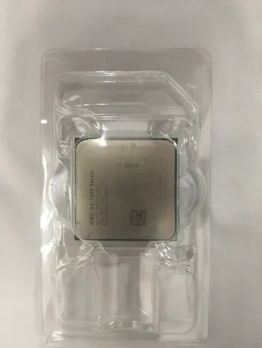Processador AMD A4-7300 FM2+ 3.8GHz Funcionando perfeitamente.