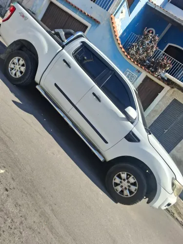 Ford Ranger XLS 2.5 16V 4X2 CD Flex 2014