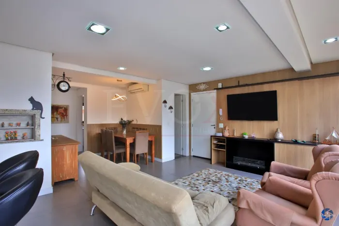 Apartamento à venda em Menino Deus, Porto Alegre-RS: 2 quartos, 2 suítes, 1 sala, 3 banhei