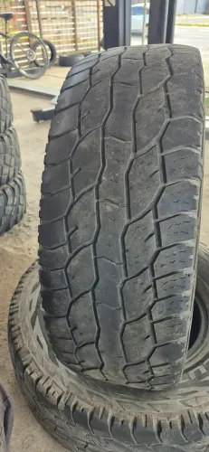 Jogo de pneus 285/75R16 usados