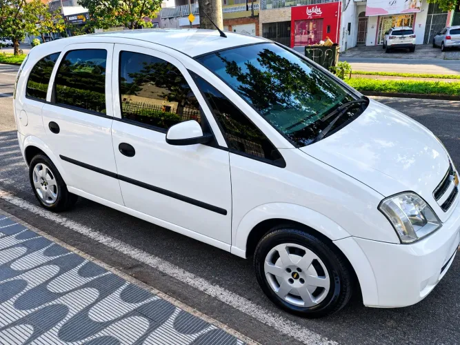 Chevrolet Meriva JOY 1.4 MPFI 8V Econoflex 5P 2010