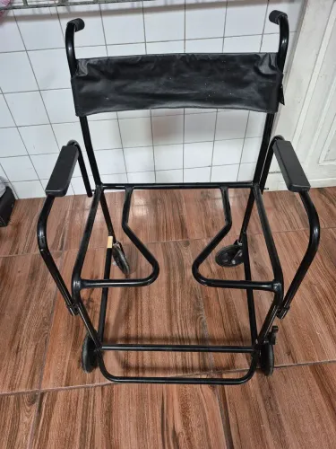 Vende-se cadeira de banho