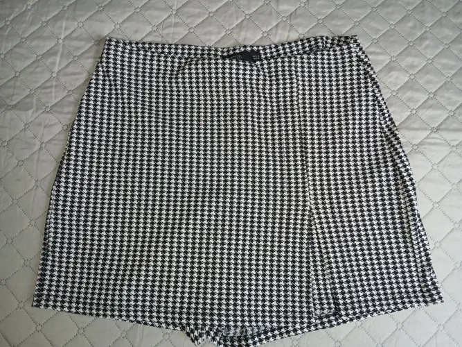 Short Renner M preto e branco