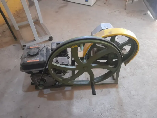 Máquina de cana a gasolina