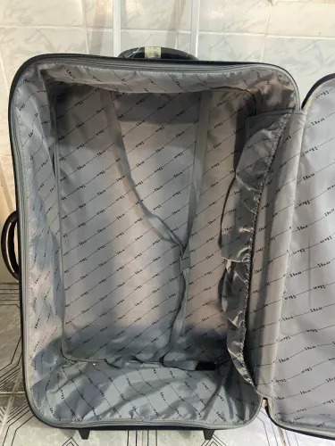 Mala de viagem ika 30kg , em ótimo estado 