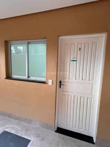 Seu Novo Lar: Apartamento de 2 Quartos com Área Externa