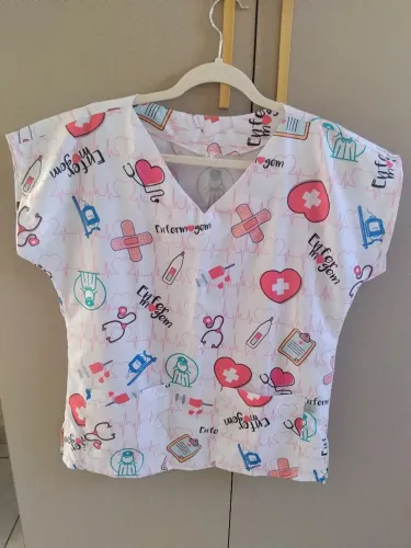 Blusa pijama hospitalar