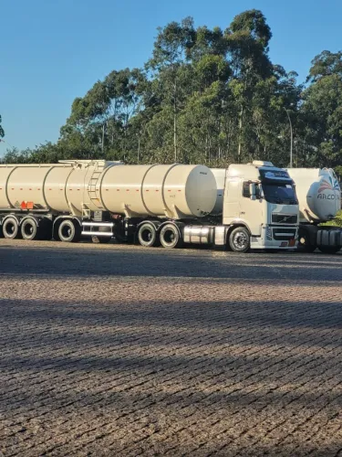 Volvo fh 460 2 dono ótimo estado