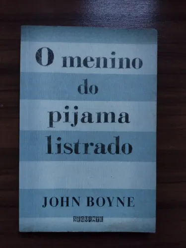 O menino de pijama listrado