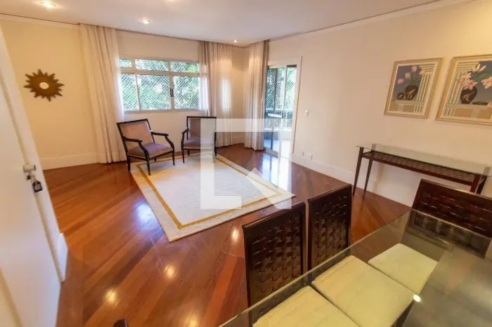 APARTAMENTO RESIDENTIAL em Campinas - São Paulo, Cambuí
