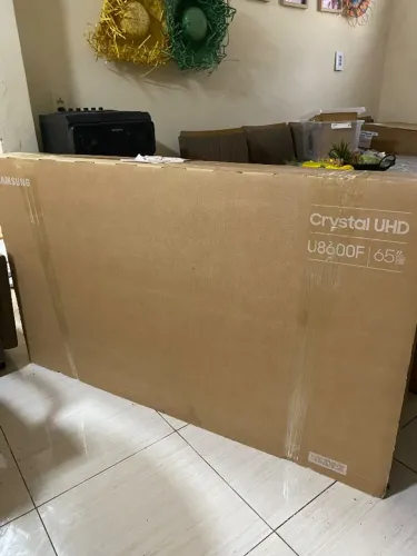 Smart TV Samsung 65 HD Crystal, Lacrada