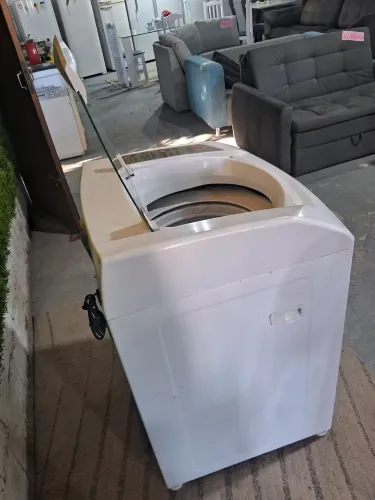 Máquina de lavar roupas 